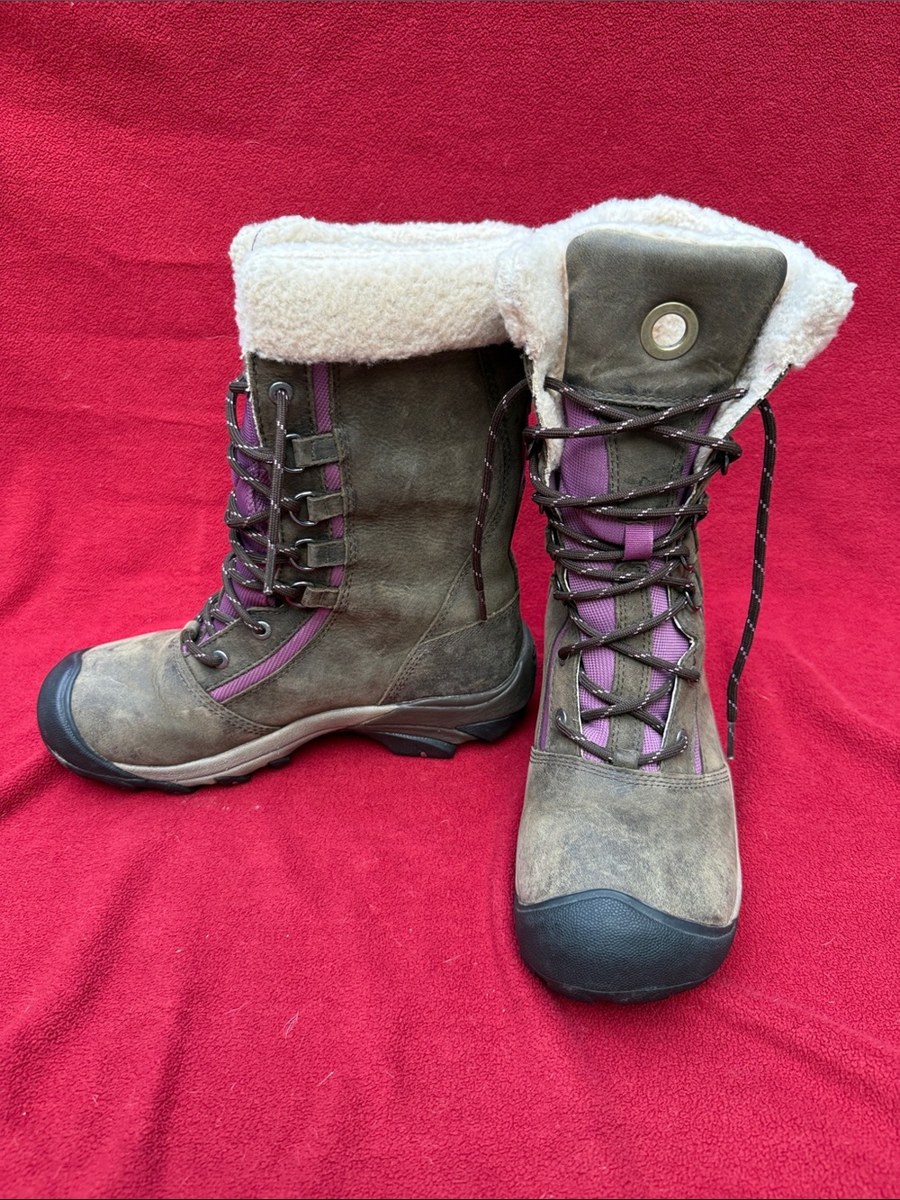 Keen HooDoo Brown Espresso Leather Winter Boots with Purple lining & accents